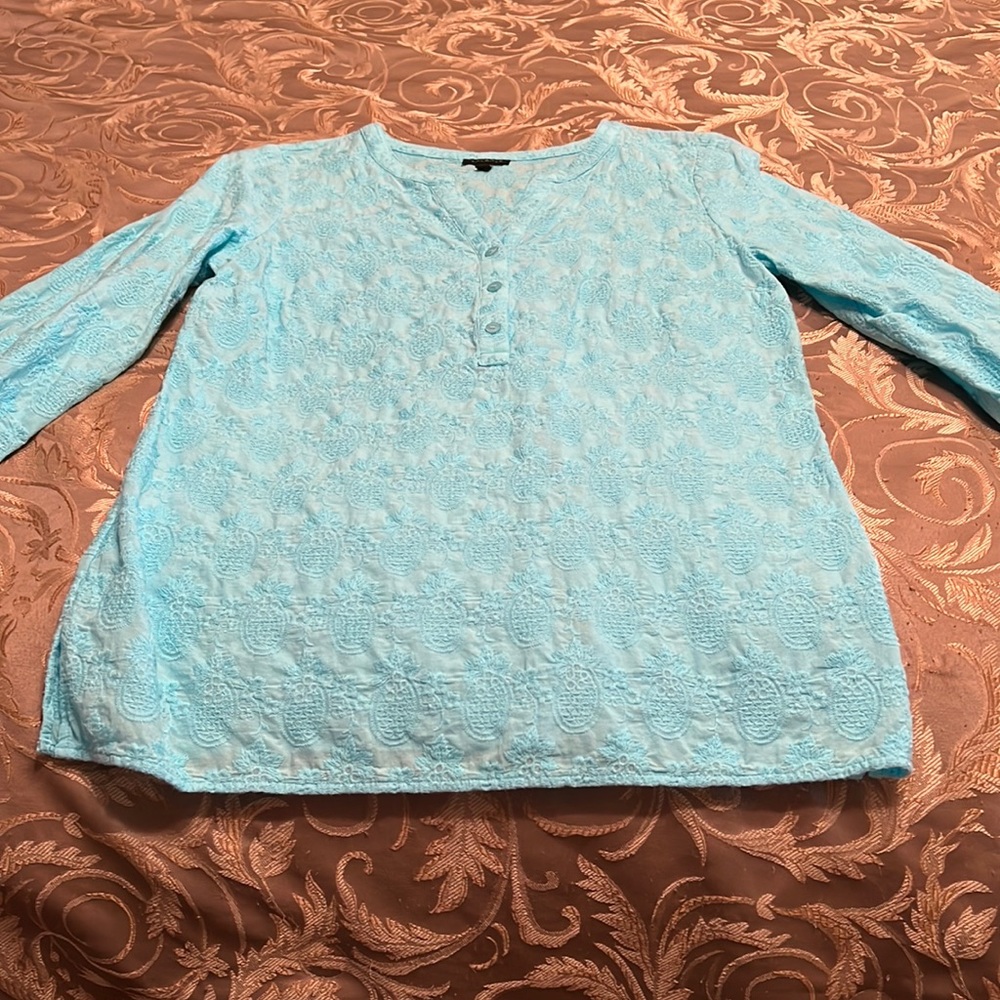Talbots blue pineapple top